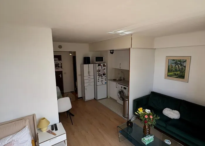 Tour Eiffel Piscine Apartament *